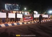 Penolakan RUU Penyiar,Puluhan Jurnalis Bondowos Melakukan Aksi Jalan Mundur Sebagai Simbol Kemunduran Demokrasi
