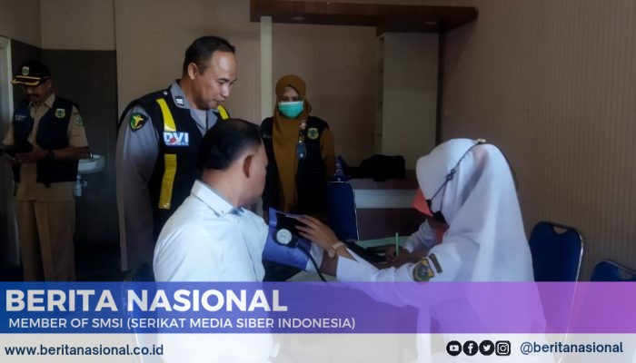 Dalam Rangka Hari Bhayangkara ke 78 Tahun 2024 Polres Bondowoso Melaksanakan Giat Pemeriksaan Penyakit Tidak Menular