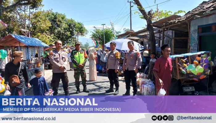 Sinergi TNI dan Polri Di Desa Sumber Jeruk Melaksanakan Pengamanan Kegiatan Masyarakat