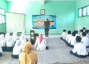 Babinsa Sertu Evi Tanamkan Wawasan Kebangsaan di SMP Darul Iksan