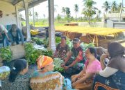 Babinsa Maesan Beri Motivasi Ke Petani Tembakau