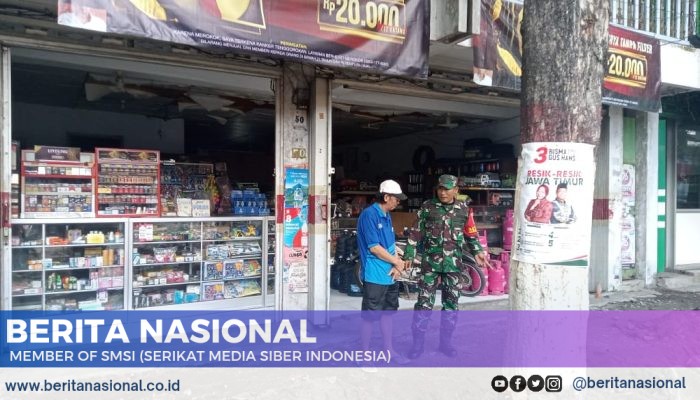 Babinsa Dabasah Tinjau Pembenahan Trotoar untuk Fasilitas Publik yang Lebih Baik