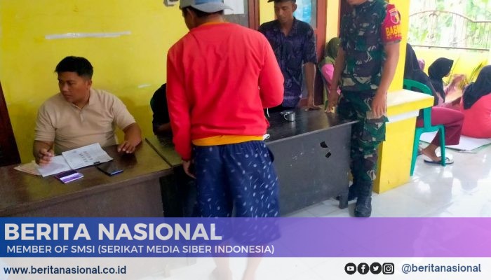 Babinsa Kodim 0822 Dampingi Bantuan Pangan Nasional dengan Lancar di Desa Penang Kabupaten Bondowoso