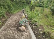 BABINSA DESA GUBRIH DAMPINGI KERJA BAKTI TMMD KE-121