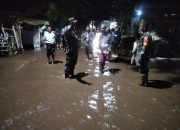 Tanggap Cepat Babinsa Kodim 0822 dan BPBD Evakuasi Warga Terdampak Banjir di Bondowoso