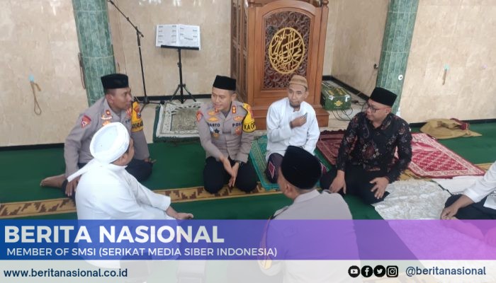 Kapolres Bondowoso Melakukan Safari Jumat di Masjid
