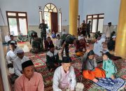 Satgas TMMD Ke-123 Perkuat Keimanan dengan Sholat Jumat Bersama Warga