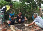 Satgas TMMD 123 Bersama Warga Perbaiki Sumur Rusak di Desa Trotosari