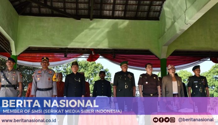 Pasipers Kodim 0822 Bondowoso Hadiri Upacara Hardiknas 2025: TNI Siap Dukung Pendidikan Bermutu untuk Semua