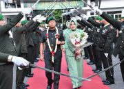 Kolonel Inf Kohir Resmi Jabat Danrem 083/Baladhika Jaya, Disambut Tradisi Pedang Pora