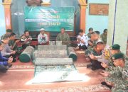 Wujud Kepedulian Yonif 514/SY berikan bantuan Karpet dan Al-Qur’an untuk Masjid Ibrohimi Kaligedang.