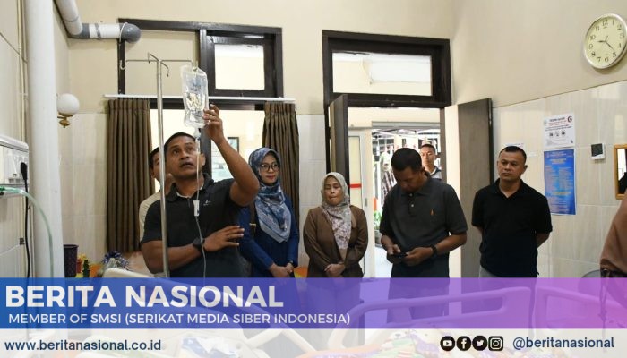 Kodim 0822 Tunjukkan Solidaritas, Dandim dan Persit Jenguk Prajurit Sakit