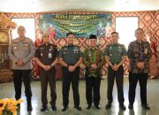 Pisah Sambut Komandan Kodim 0422/Lampung Barat, Letkol Inf Rizki Kurniawan Resmi Gantikan Letkol Inf Rinto Wijaya