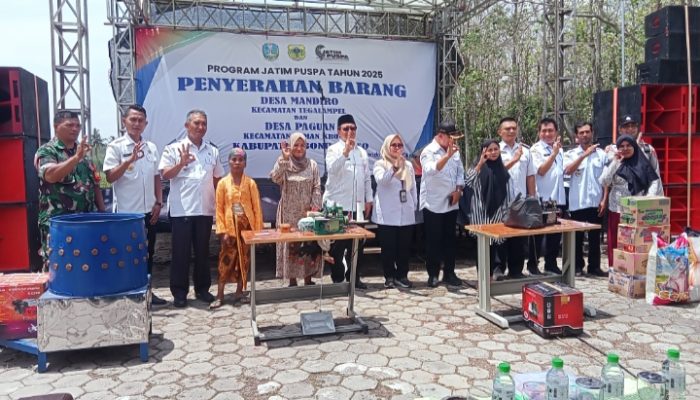 Pemprov Jatim Salurkan Bantuan Program Jatim Puspa di Desa Mandiro, Bondowoso