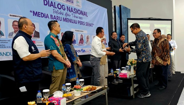 Ketua Dewan Pers Hadiri Dialog Nasional SMSI, Komaruddin Hidayat Soroti Tantangan Media Baru