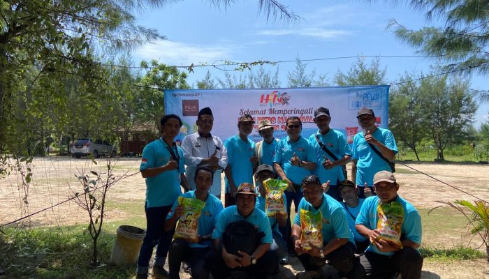 ‎PPWI Rembang Berkolaborasi dengan SMK YPI Rembang Gelar Penanaman Pohon dan Bhakti Sosial HPN 2026 di Lasem