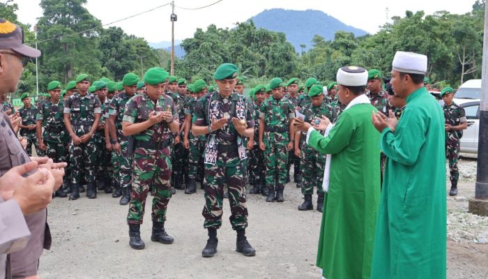 Danbrigif TP 28/Bari Fola Kunjungan Kerja di Marshaling Area Yonif TP 867/Satria Manggasa.